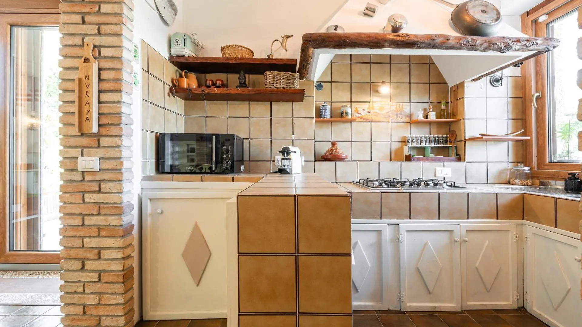 Nuraya Villa Capoterra