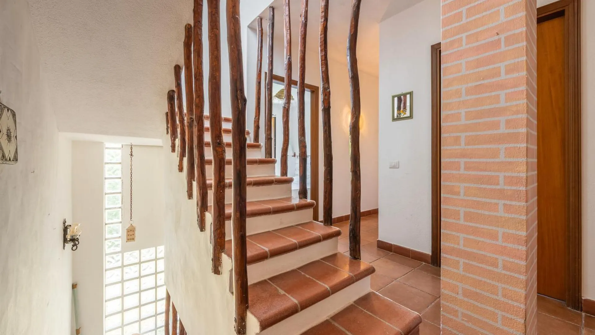 Nuraya Villa Capoterra 0*,